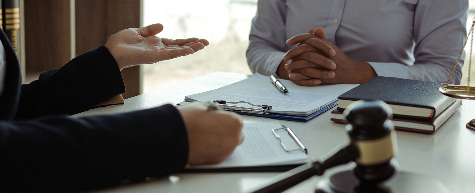 denunciar a un cliente que no paga